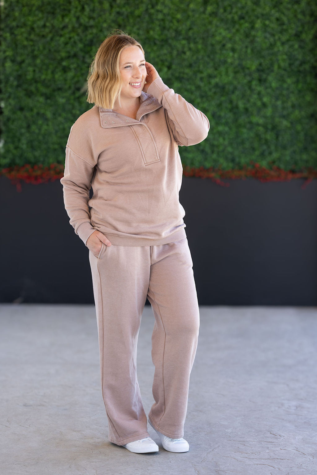 Vintage Wash Snap Pullover - Tan